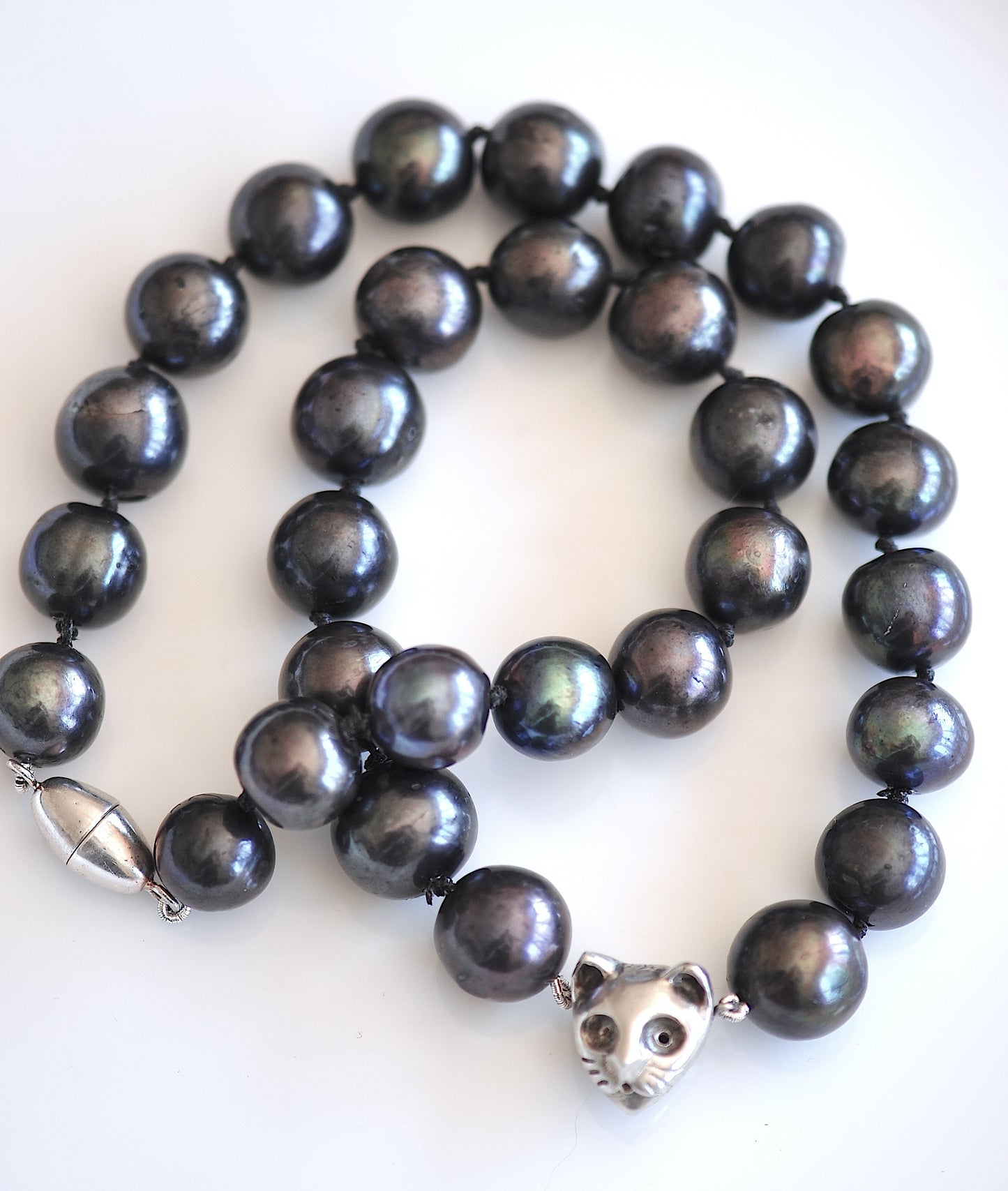 Handmade Cat Charm Black Pearl Necklace