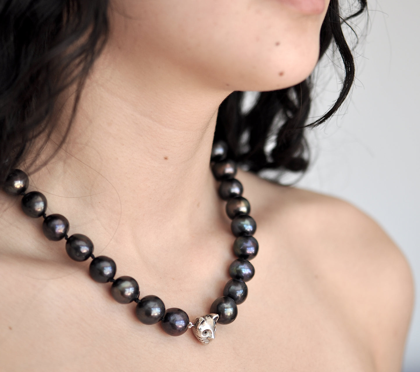 Handmade Cat Charm Black Pearl Necklace